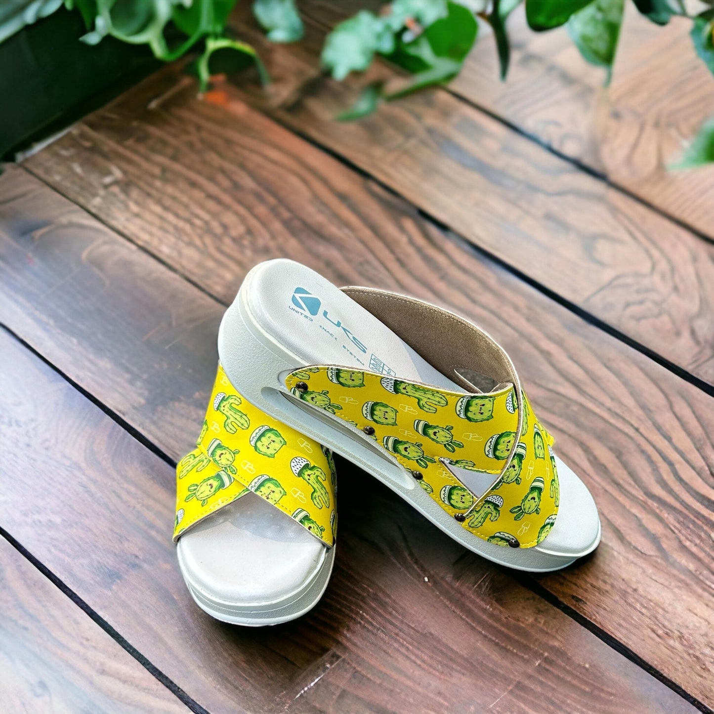 Cactus Pattern Cross Band Air Clogx Leather Slippers Clogs Sandals
